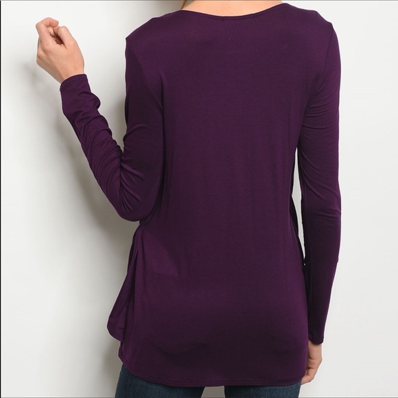 ✨Gorgeous Purple Blouse✨ - Picture 3 of 4